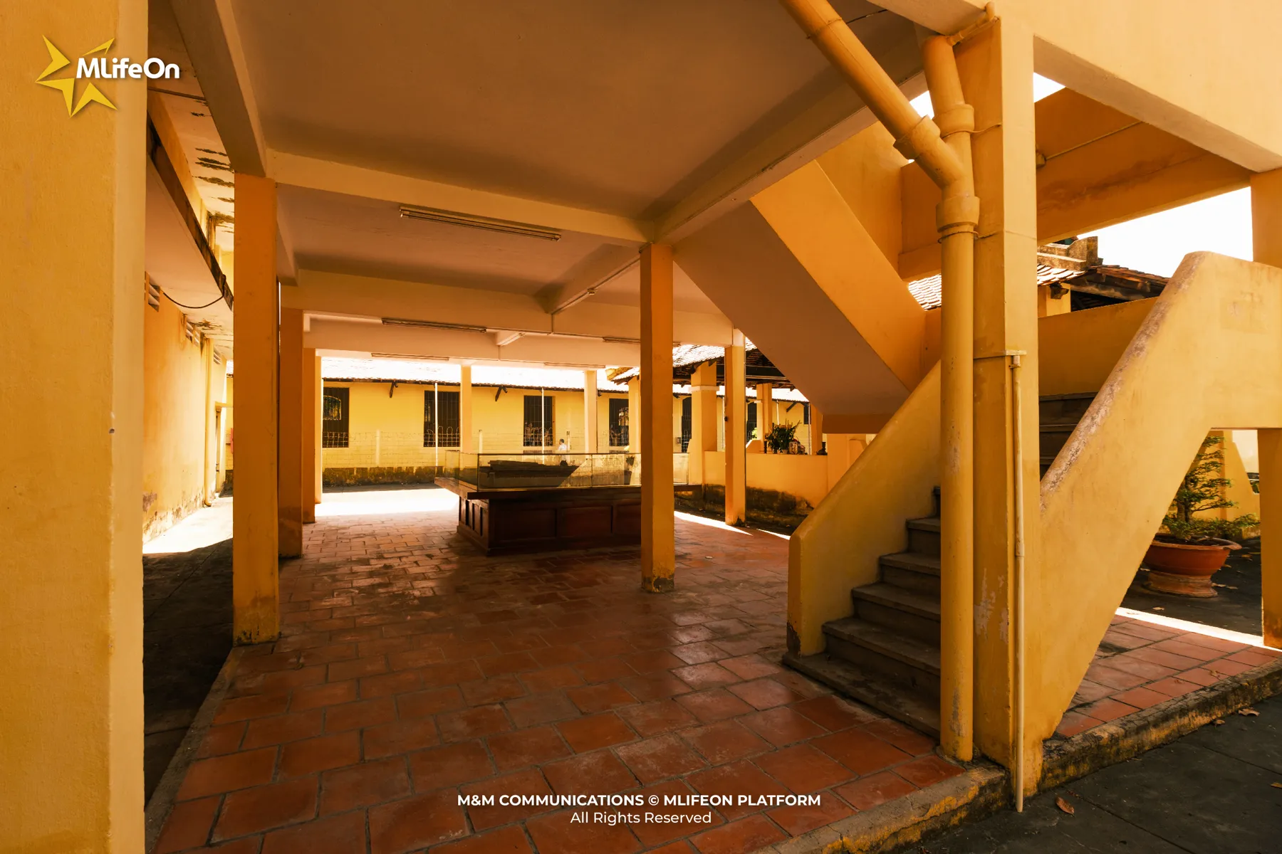 MLIFEON_SEO_NHA TU KHAM LON-03.jpg