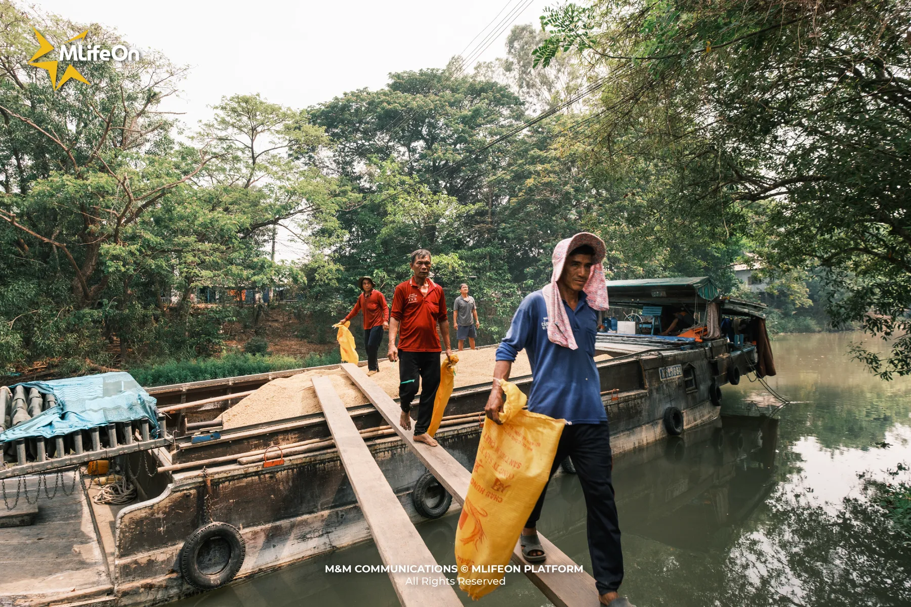 MLIFEON_WEB_T10_LUA VIET NAM-16.jpg