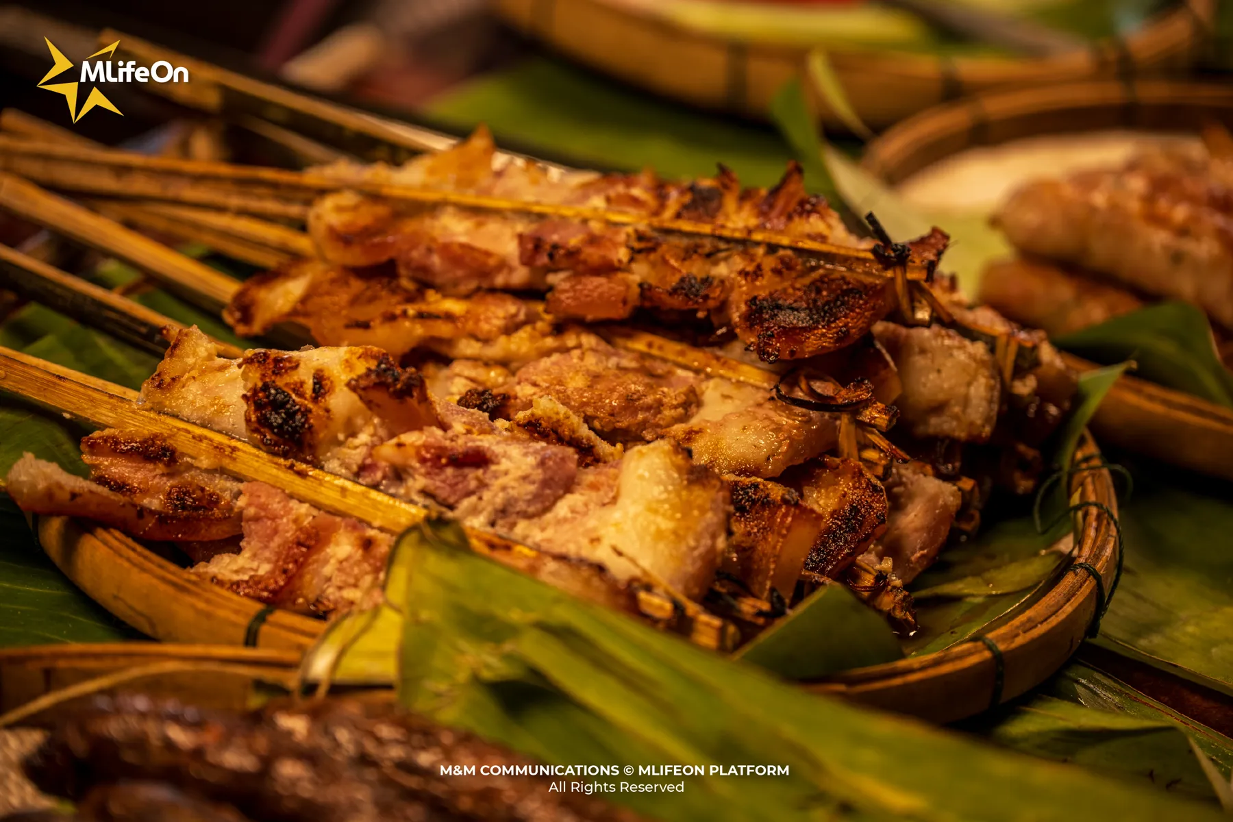 MLIFEON_WEB_T11_CHO DEM VIENG CHAN_HINH CON-06.jpg