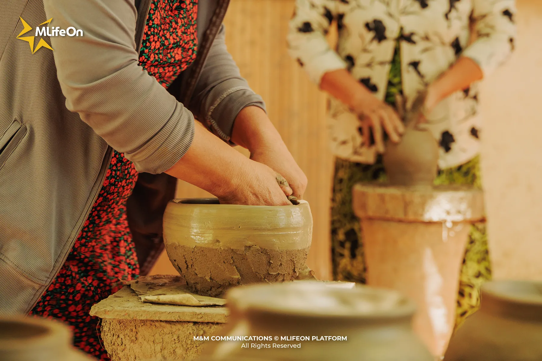 MLIFEON_WEB_T10_GOM CHAM BAU TRUC-01.jpg