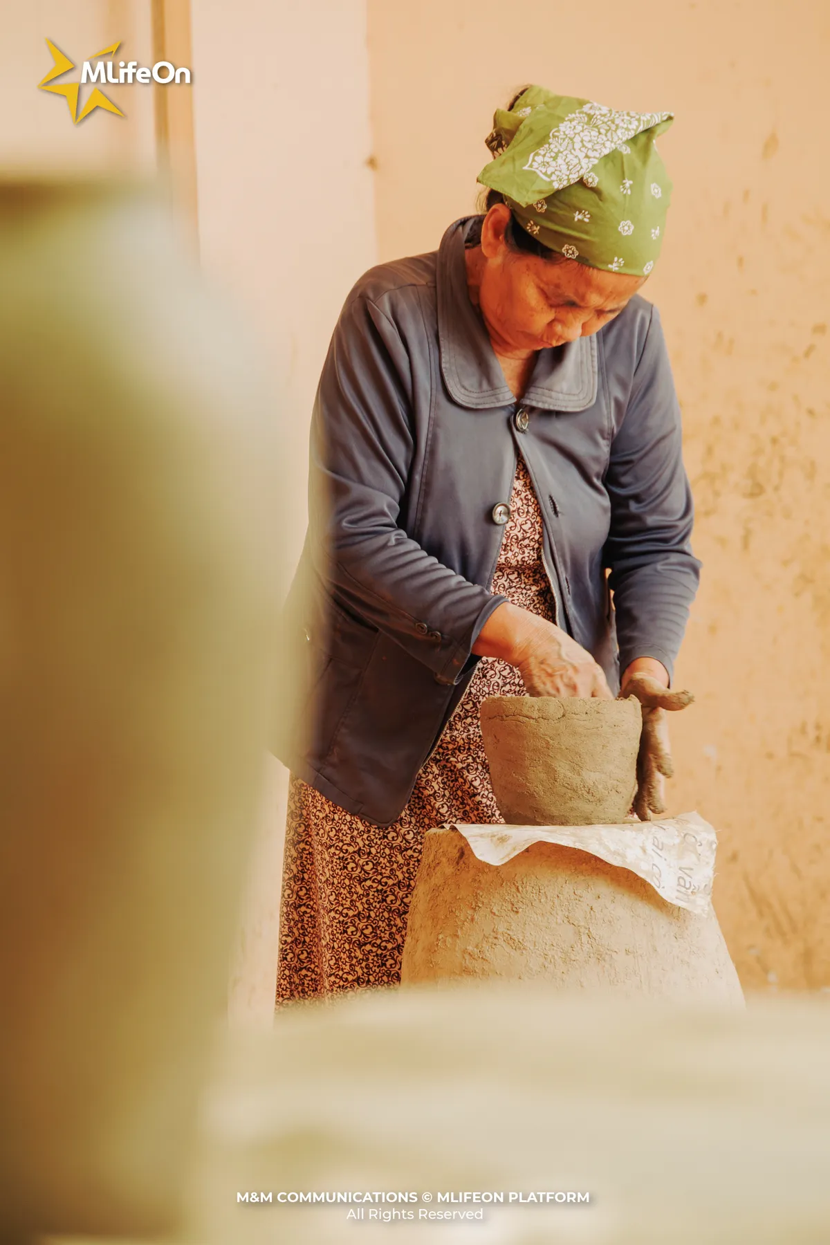 MLIFEON_WEB_T10_GOM CHAM BAU TRUC-03.jpg