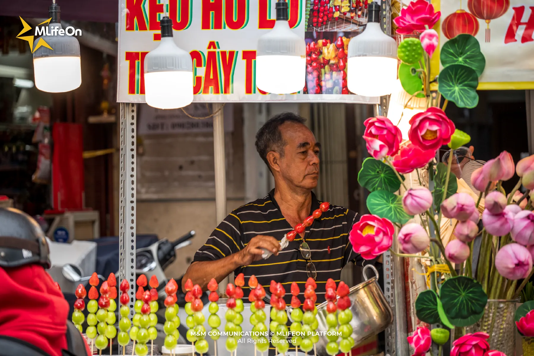 MLIFEON_SOCIAL_T11_NGUOI SAI GON HAO SANG_BO SUNG-02.jpg