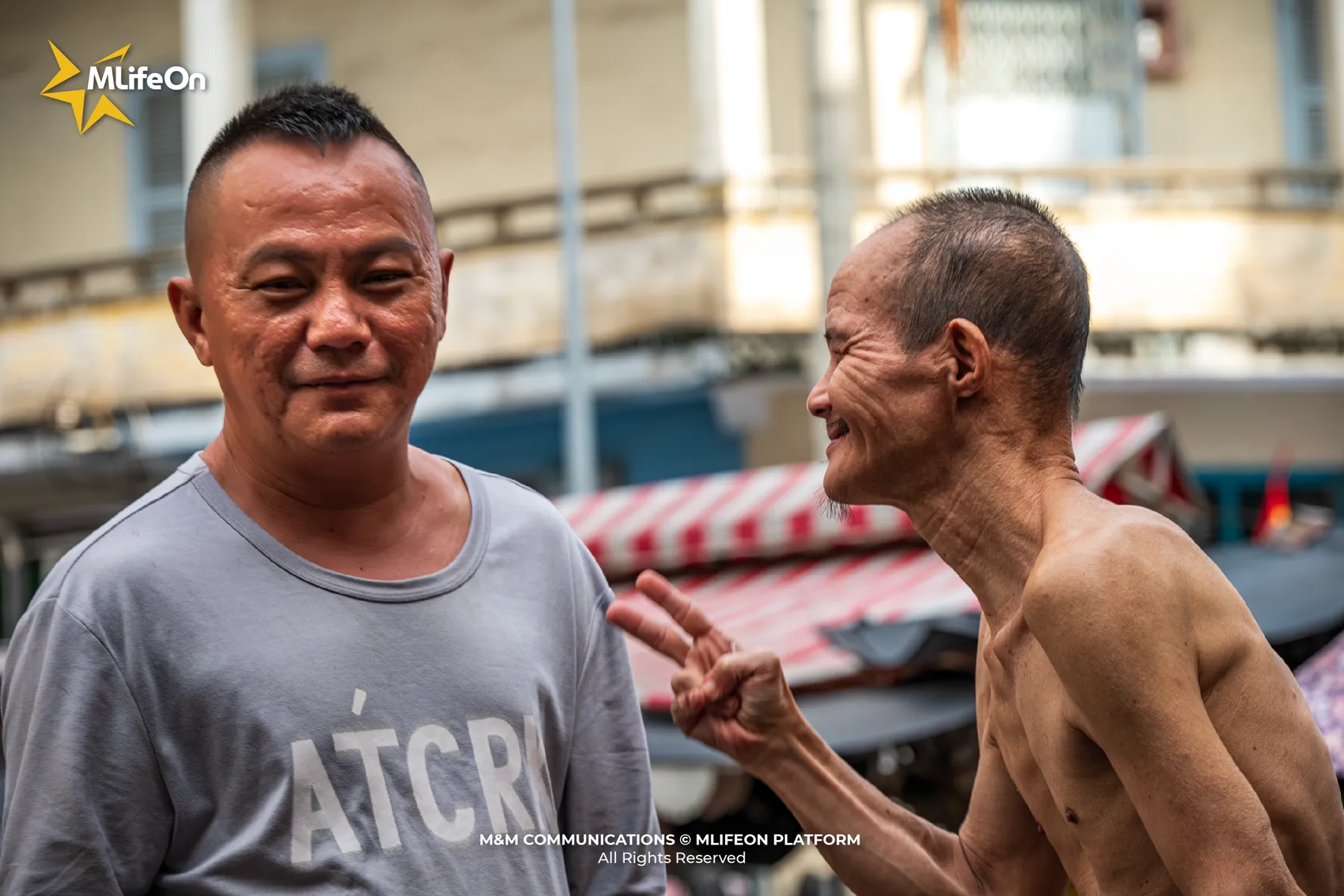 MLIFEON_WEB_T11_NGUOI SAI GON HAO SANG-03.jpg